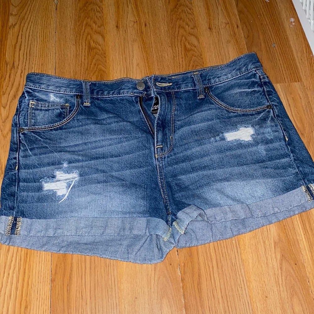 Denim rip jean shorts